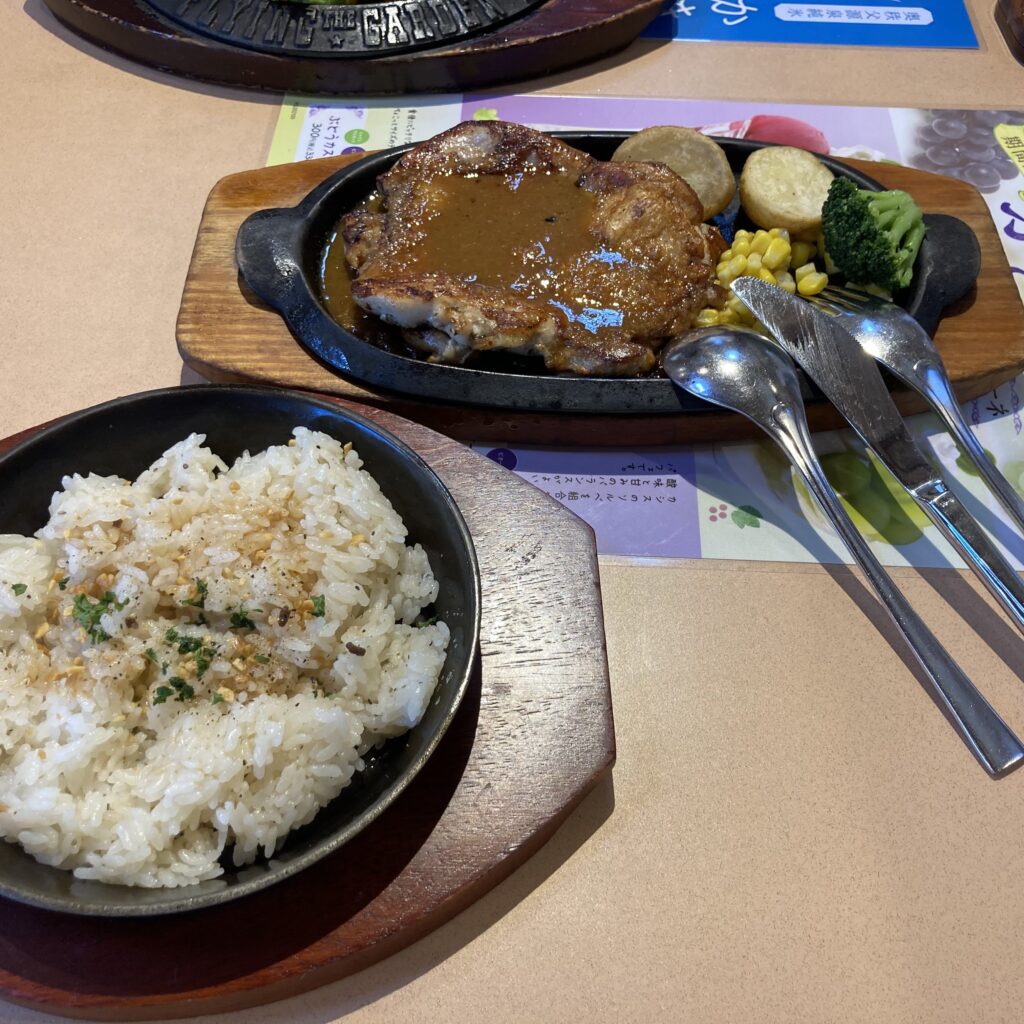 lunch 【7looks creo 西川田店】