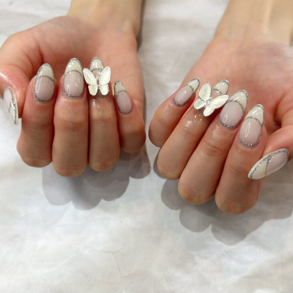 囲みフレンチNail🌈 【7LOOKS COCO 中野】