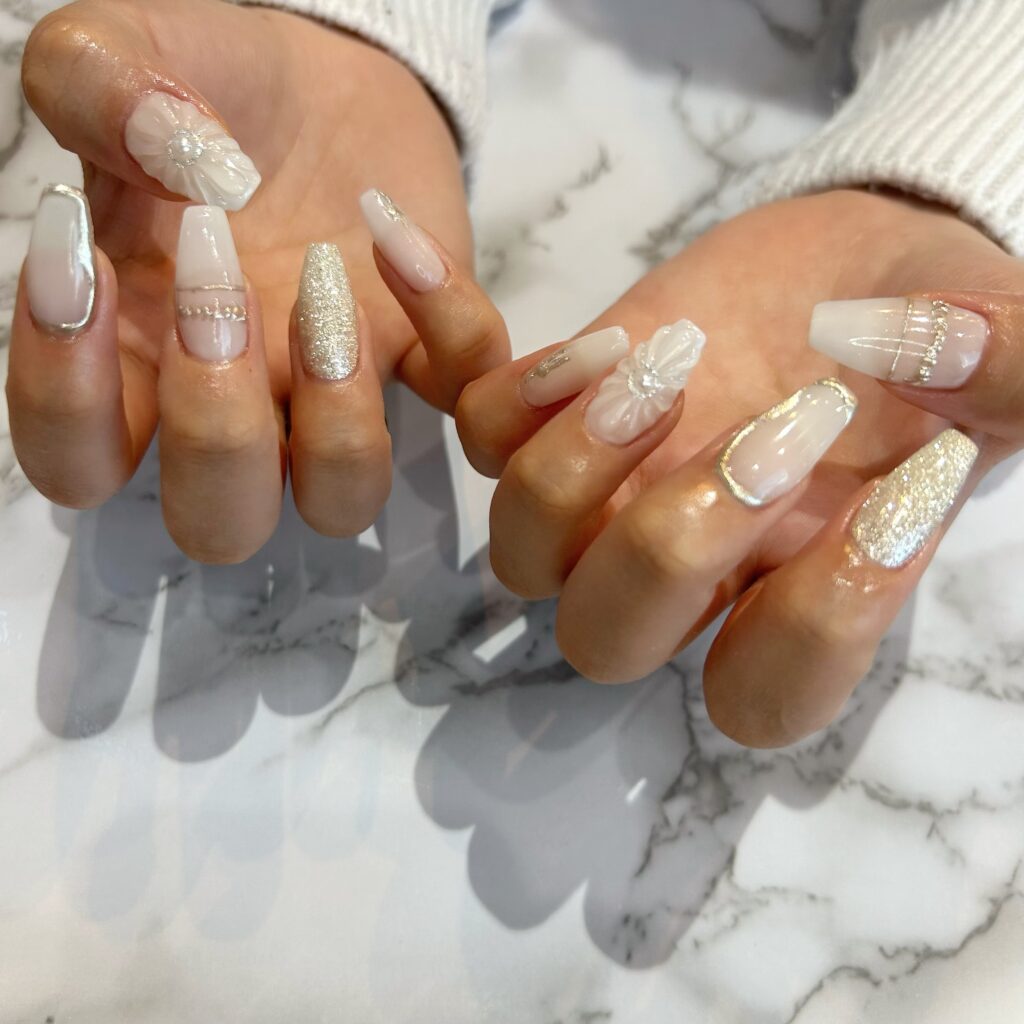 ぷっくりフラワーNail🌸 【7LOOKS COCO 中野】